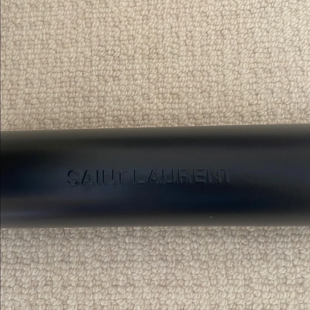 Saint Laurent water bottle - Picture 2 of 3